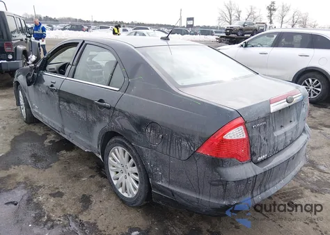 2010 Ford Fusion Hybrid z USA, uszkodzony, nr VIN 3FADP0L39AR337261